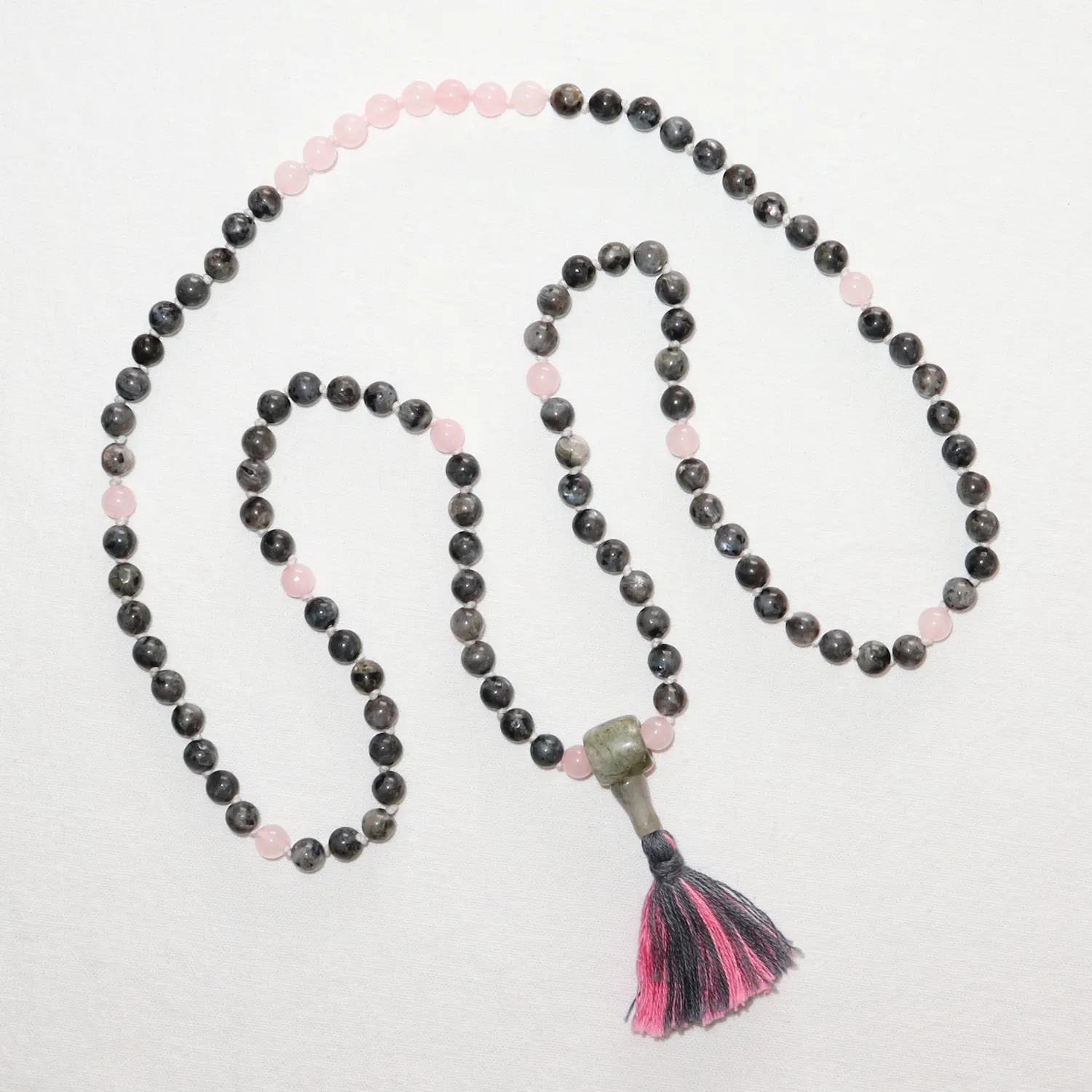 M00004 - Lavakite, Quartz rose - IMG_6738+_5-0-10-0-0_1500px_Q78 Mala Lavakite Quartz rose