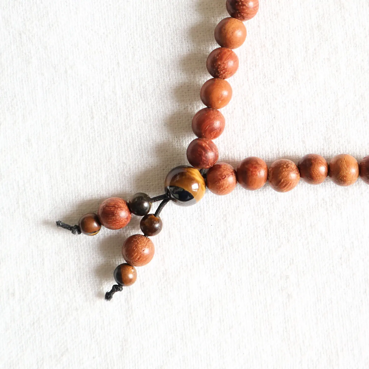 Bracelet Mala Bois de santal et Oeil de tigre