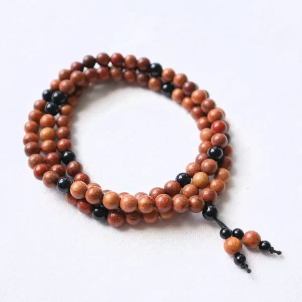 Bracelet Mala Bois de santal et Onyx noir