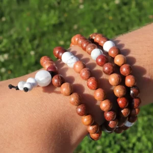 Bracelet Mala Bois de santal et Howlite