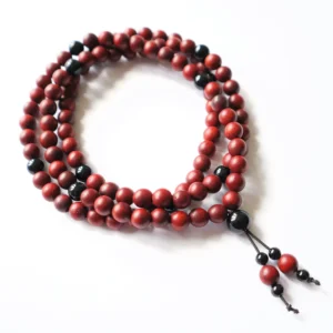 Bracelet Mala Bois de santal rouge et Onyx noir